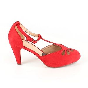 Chase + Chloe red heels